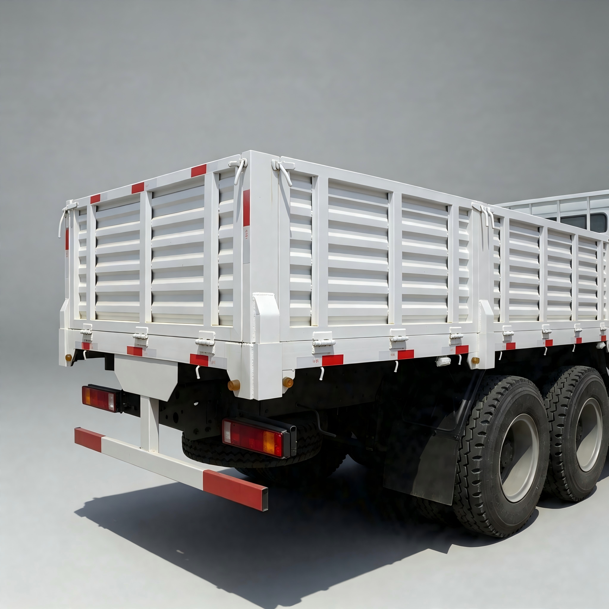 Sinotruk Howo 8x4 Flatbed Cargo Truck - Image 3