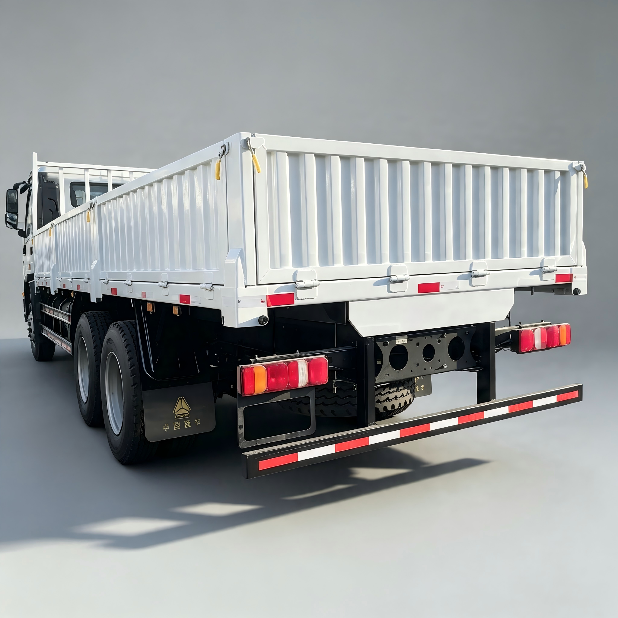 Sinotruk Howo M7 6x4 Flatbed Cargo Truck - Image 3