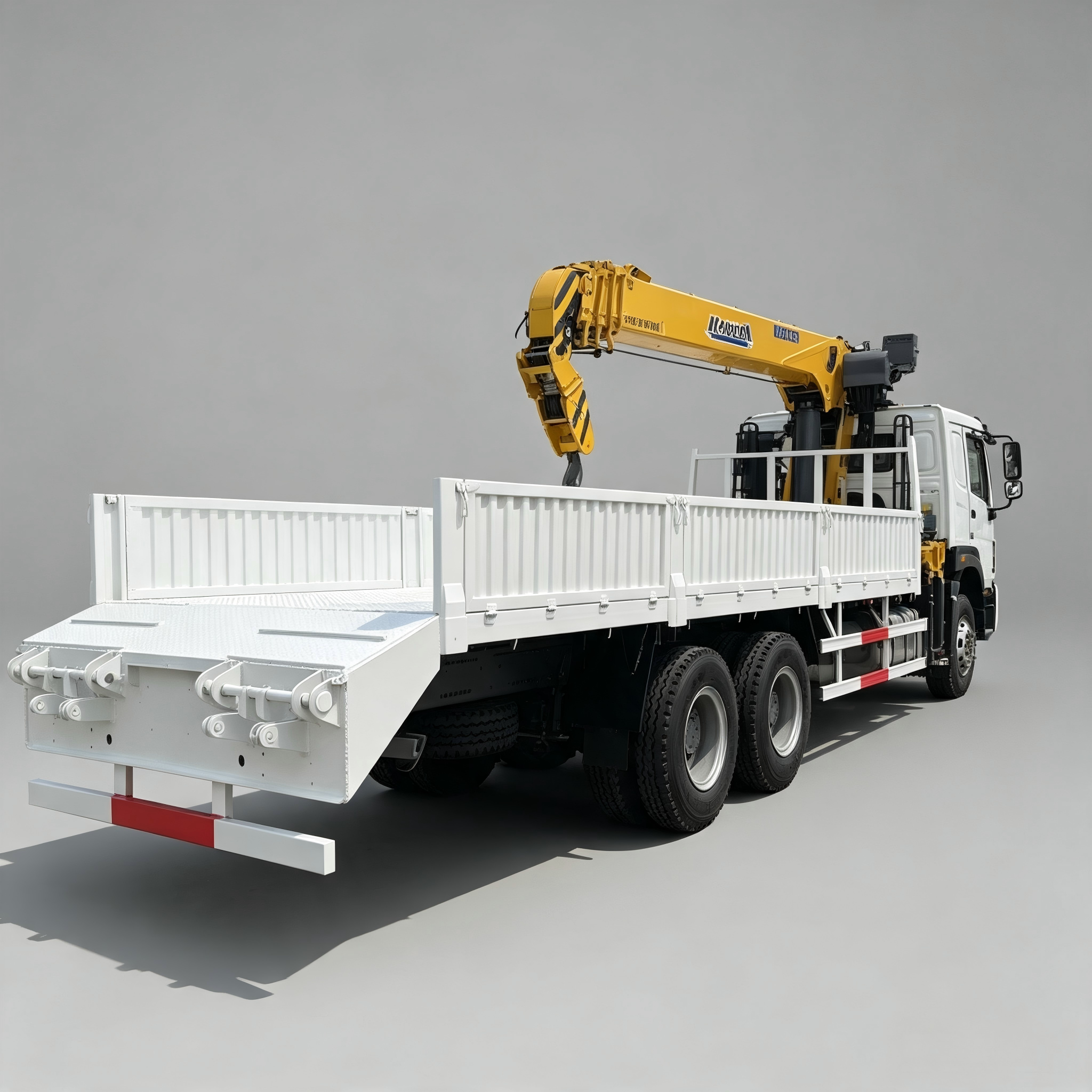 SINOTRUK HOWO 6×4 CRANE TRUCK - Image 6